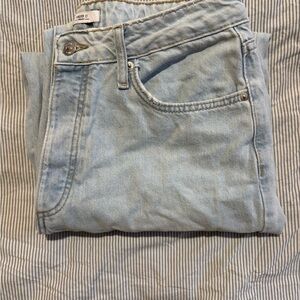 Light Wash High-Rise Women's Jeans